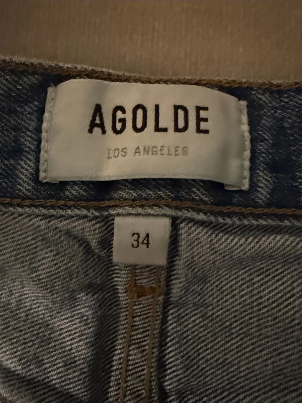 Agolde Parker Long Light Wash Frayed Hem Denim Shorts sz 34 - Picture 5 of 6
